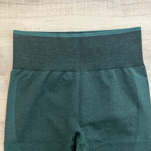 ✨Victoria’s Secret PINK high waisted seamless leggings size small - Picture 3 of 5